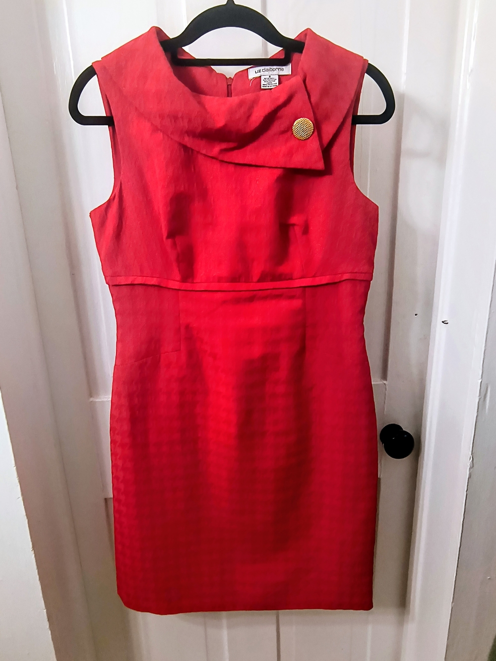 Liz Claiborne Vibrant Red Sleeveless Sheath with Accent Button